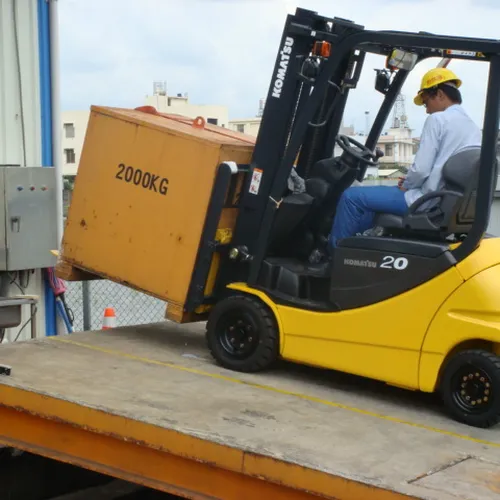 Xe nâng điện qua sử dụng