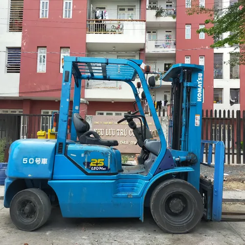 Xe nâng Komatsu 2,5 tấn Chui công FD15T-14