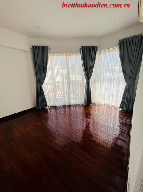 Phòng ngủ cao cấp đầy đủ nội thất hiện đại Phòng ngủ cao cấp đầy đủ nội thất hiện đại