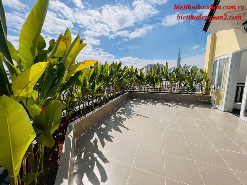 Sân thượng rộng thoáng view Landmark 81 Sân thượng rộng thoáng view Landmark 81