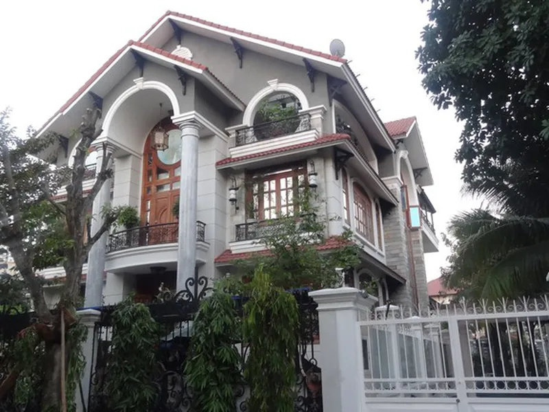 BÁN BIỆT THỰ THẢO ĐIỀN KHU PHÚ NHUẬN