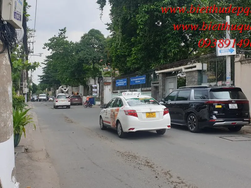 BÁN ĐẤT MẶT TIỀN XUÂN THỦY KINH DOANH