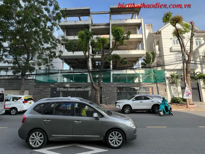 Bán nhà mặt tiền Nguyễn Văn Hưởng, Phường Thảo Điền, Quận 2