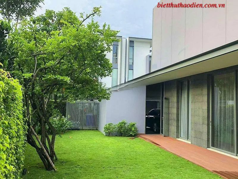 Biệt thự Holm hồ bơi và sân vườn cho thuê