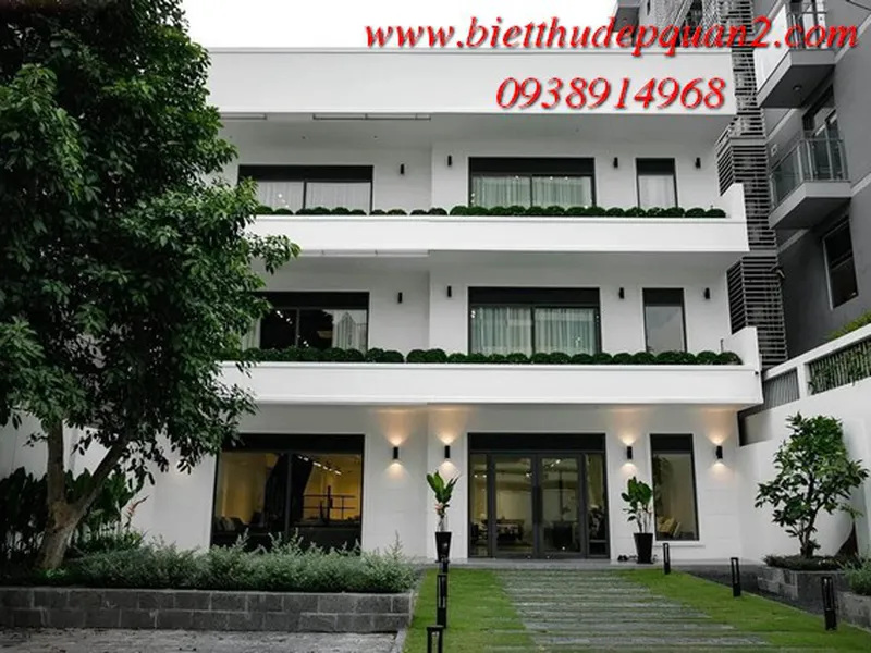 Cho thuê nhà mặt tiền kinh doanh đường Quốc Hương, phường Thảo Điền