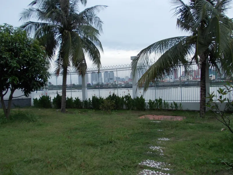 ĐẤT THẢO ĐIỀN ĐƯỜNG HƯỚNG ĐÔNG NAM