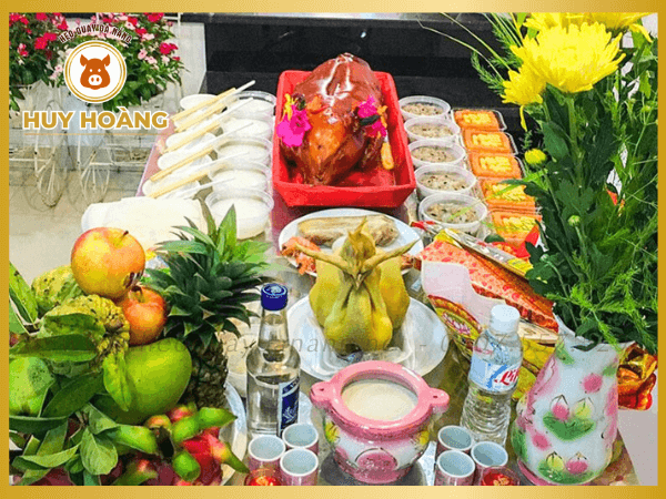 Mâm cúng khai trương với heo quay lớn