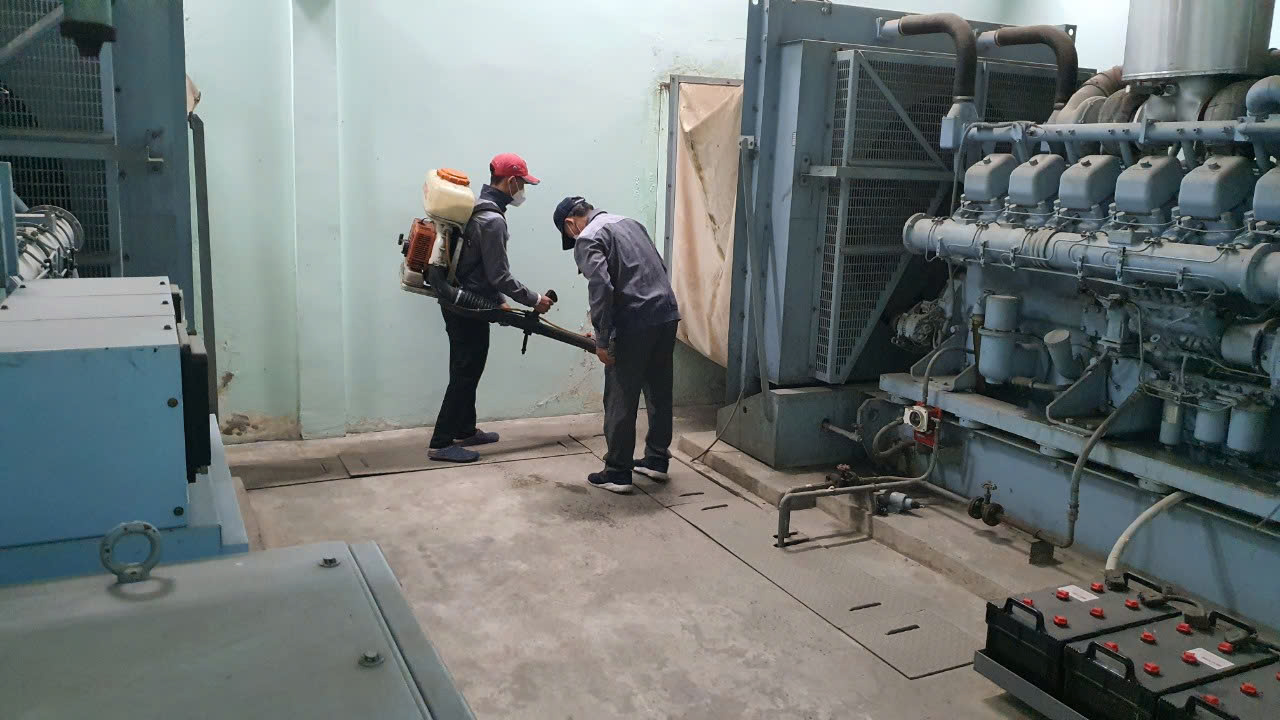 Phun thuốc khử khuẩn, diệt virus tại Quận 1