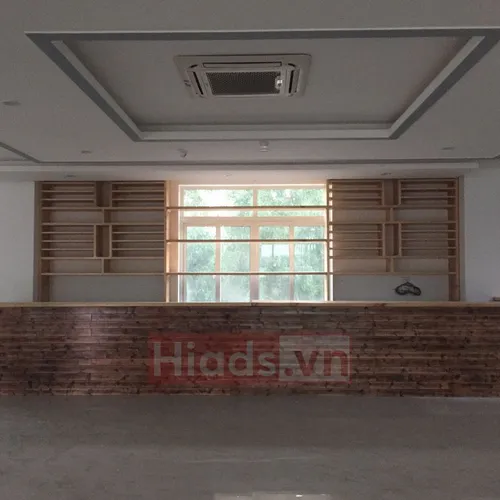 THI CÔNG QUẦY BAR