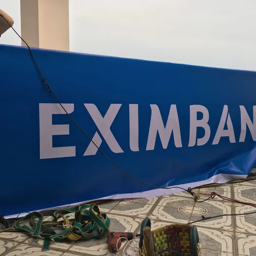 HỘP ĐÈN 3M IN UV