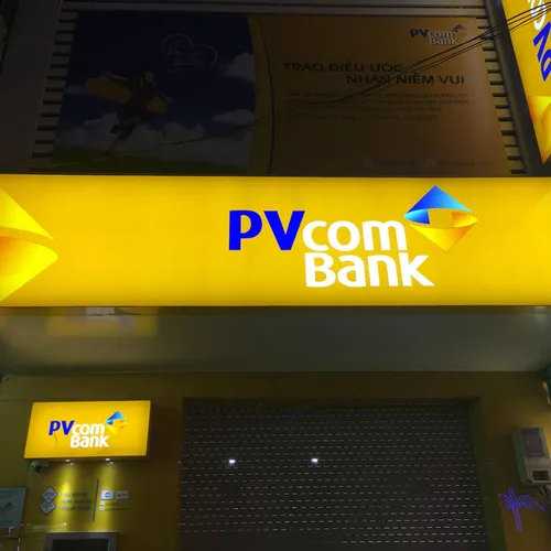 HỘP ĐÈN 3M IN UV