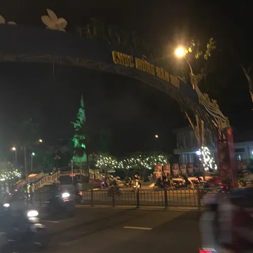 TRANG TRÍ ÁNH SÁNG ĐƯỜNG PHỐ