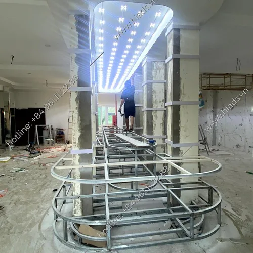 Thiết Kế Và Thi Công Trần Xuyên Sáng – Đẳng Cấp Cùng Hi Decor