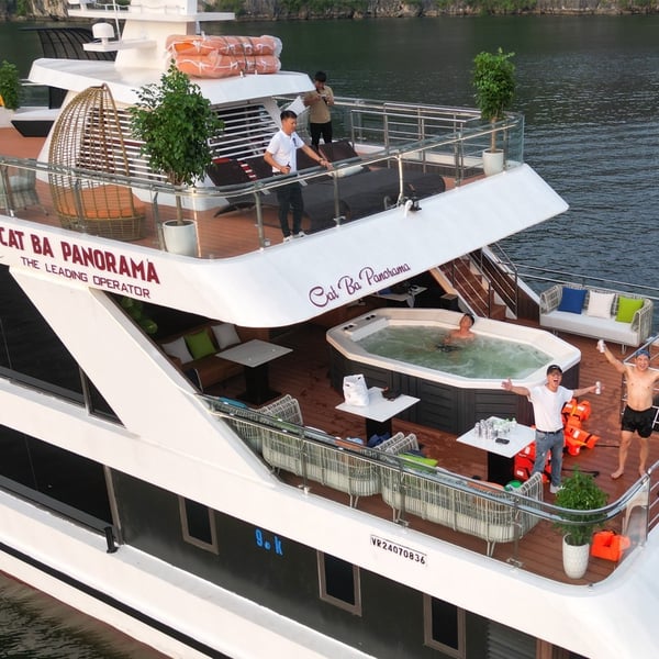 Tour Làng Chài - Vịnh Lan Hạ – Việt Hải