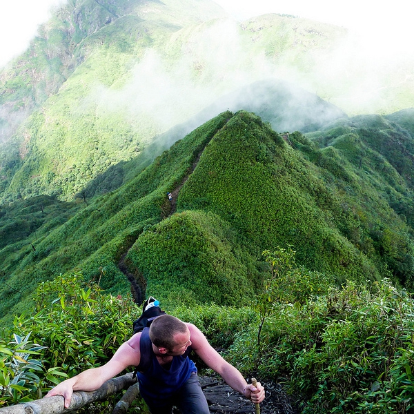 Tour chinh phục đỉnh Fansipang 3 ngày