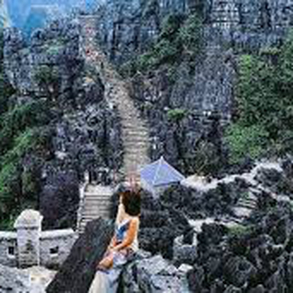MUA CAVE - TRANG AN - HOA LU