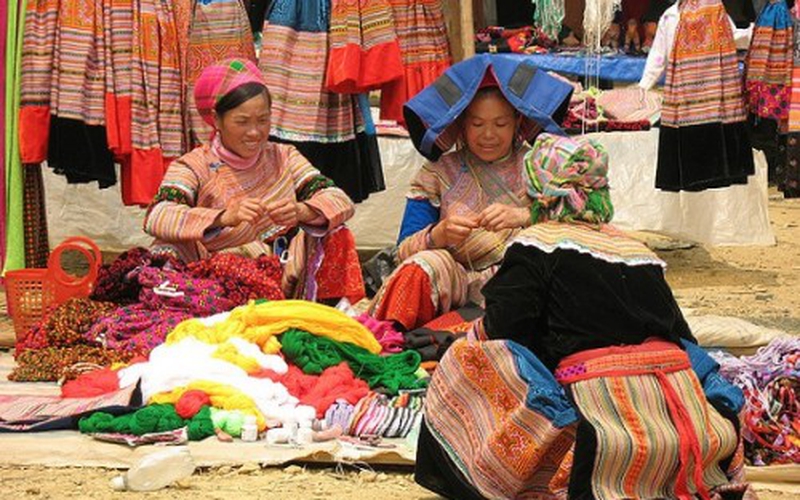 DU LỊCH SAPA - CHỢ BẮC HÀ 2 NGÀY 3 ĐÊM BẰNG TÀU HỎA