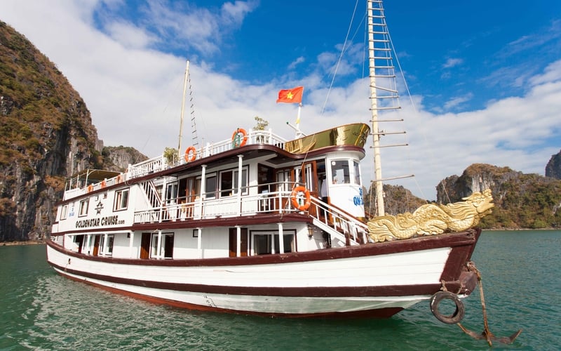 GOLDEN STAR 2 NGÀY 1 ĐÊM