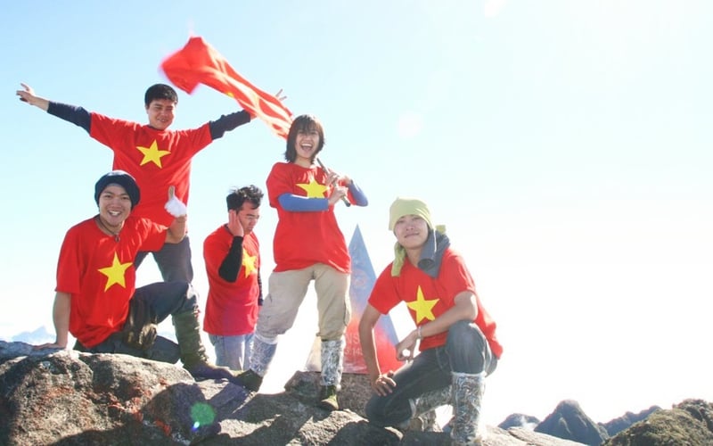 Tour chinh phục đỉnh Fansipang 2 ngày