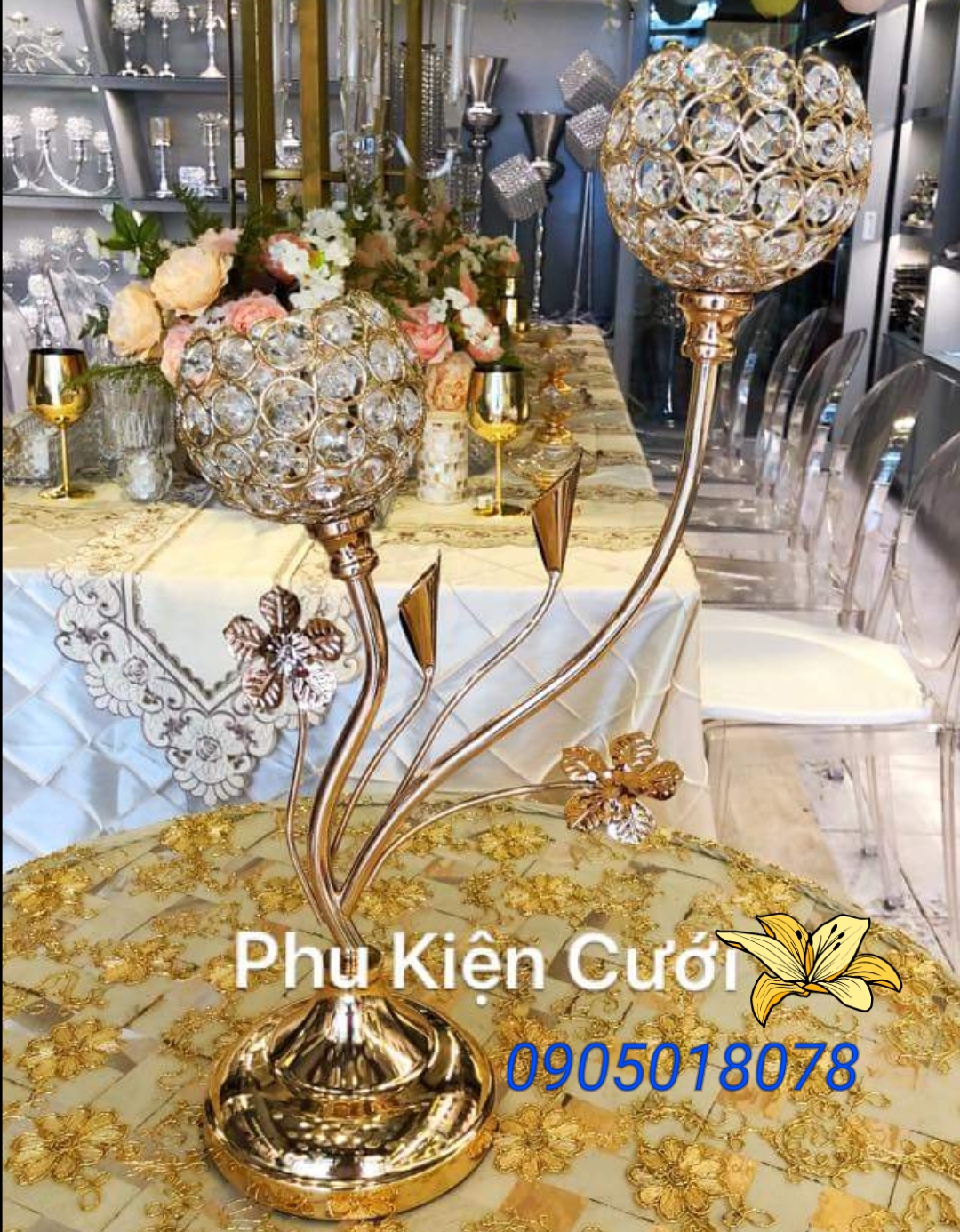 Chân nến pha lê trang trí tông màu vàng Chân nến pha lê trang trí tông màu vàng