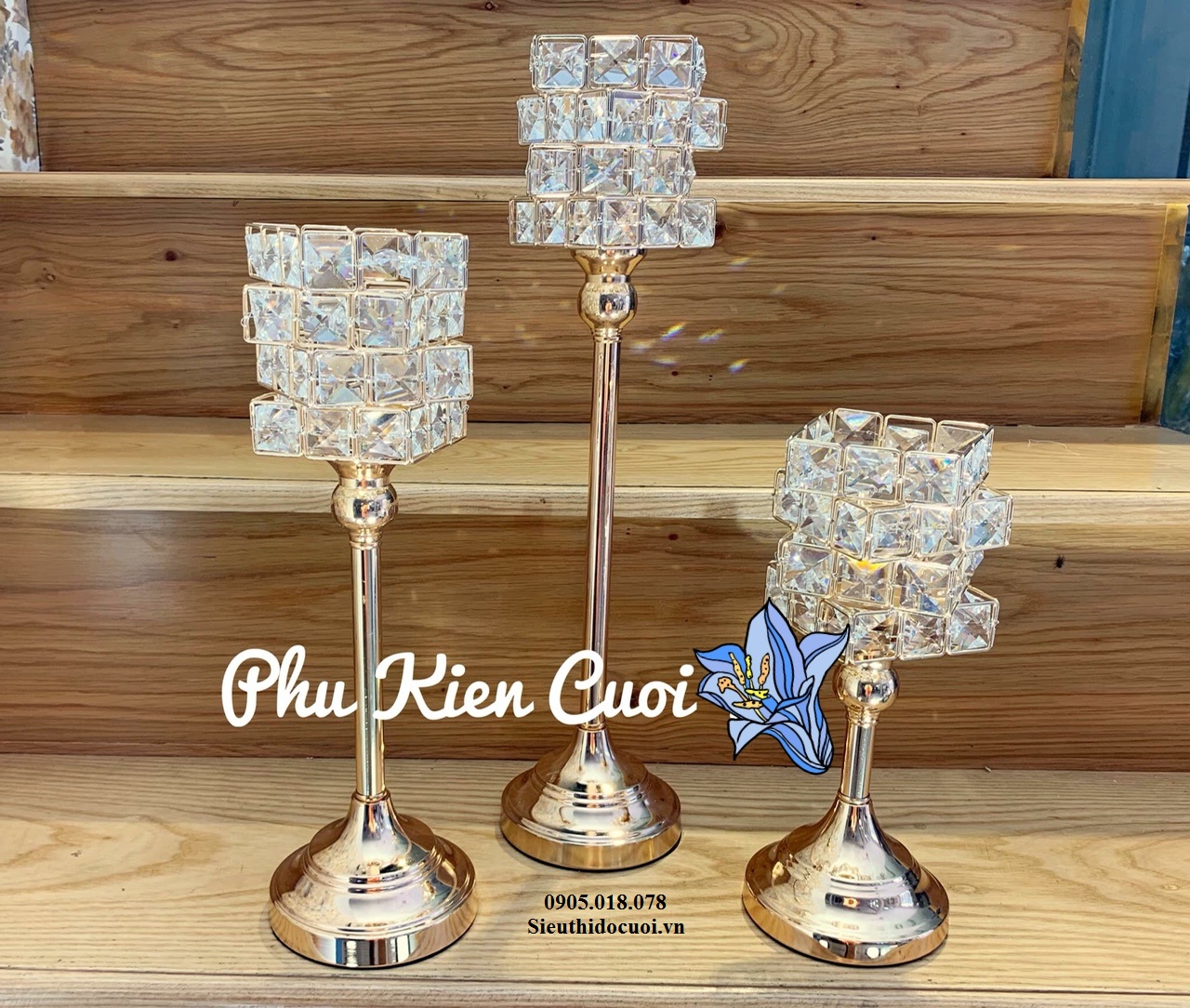 Chân nến pha lê trang trí tông màu vàng Chân nến pha lê trang trí tông màu vàng