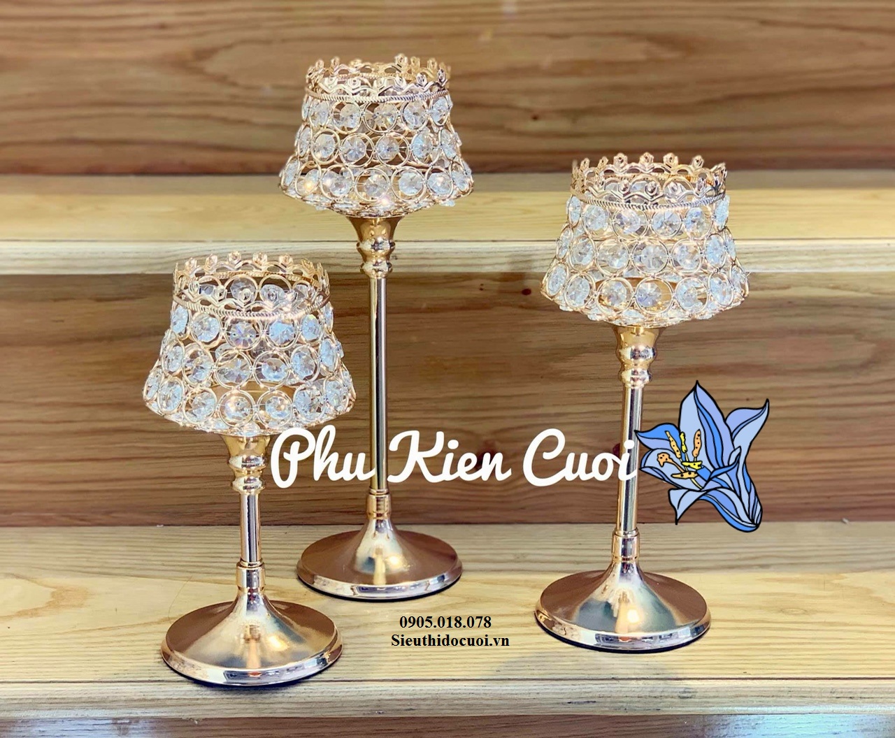 Chân nến pha lê trang trí tông màu vàng Chân nến pha lê trang trí tông màu vàng