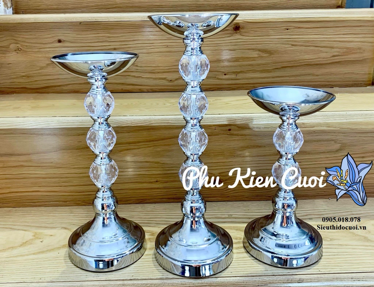 Chân nến pha lê trang trí tông màu vàng Chân nến pha lê trang trí tông màu vàng