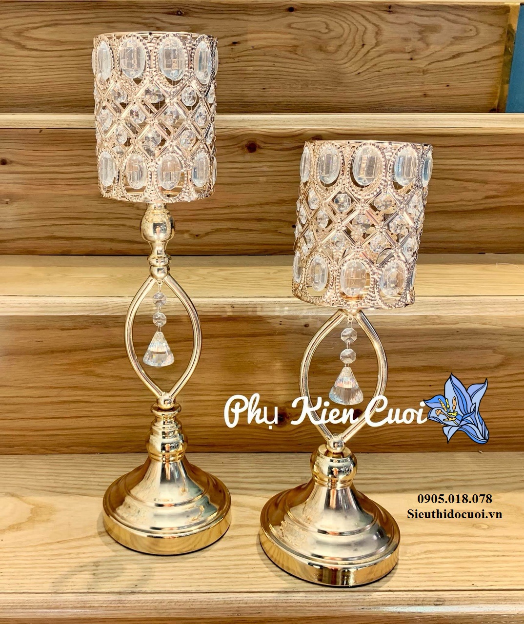 Chân nến pha lê trang trí tông màu vàng Chân nến pha lê trang trí tông màu vàng