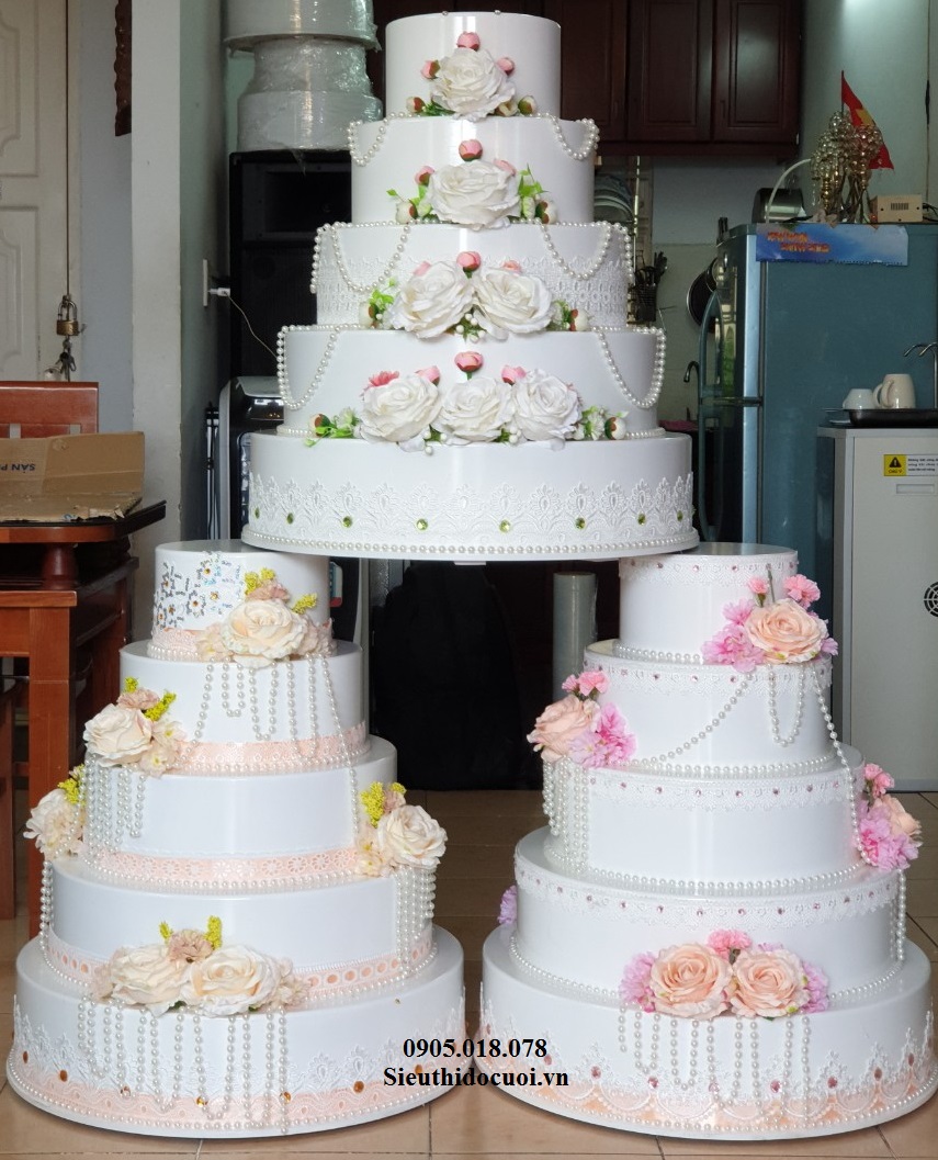 Bánh kem 5 tầng Bánh kem 5 tầng