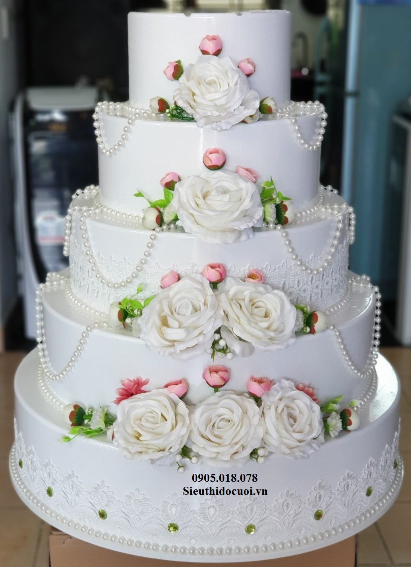 Bánh kem 5 tầng Bánh kem 5 tầng