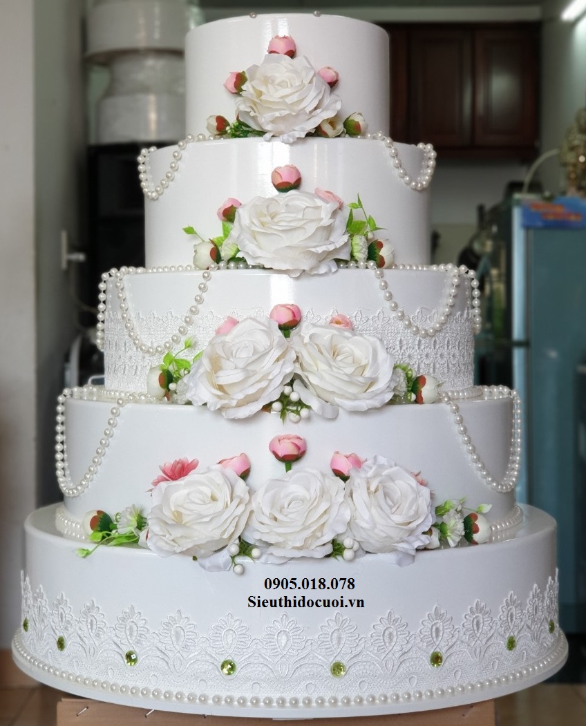 Bánh kem 5 tầng Bánh kem 5 tầng