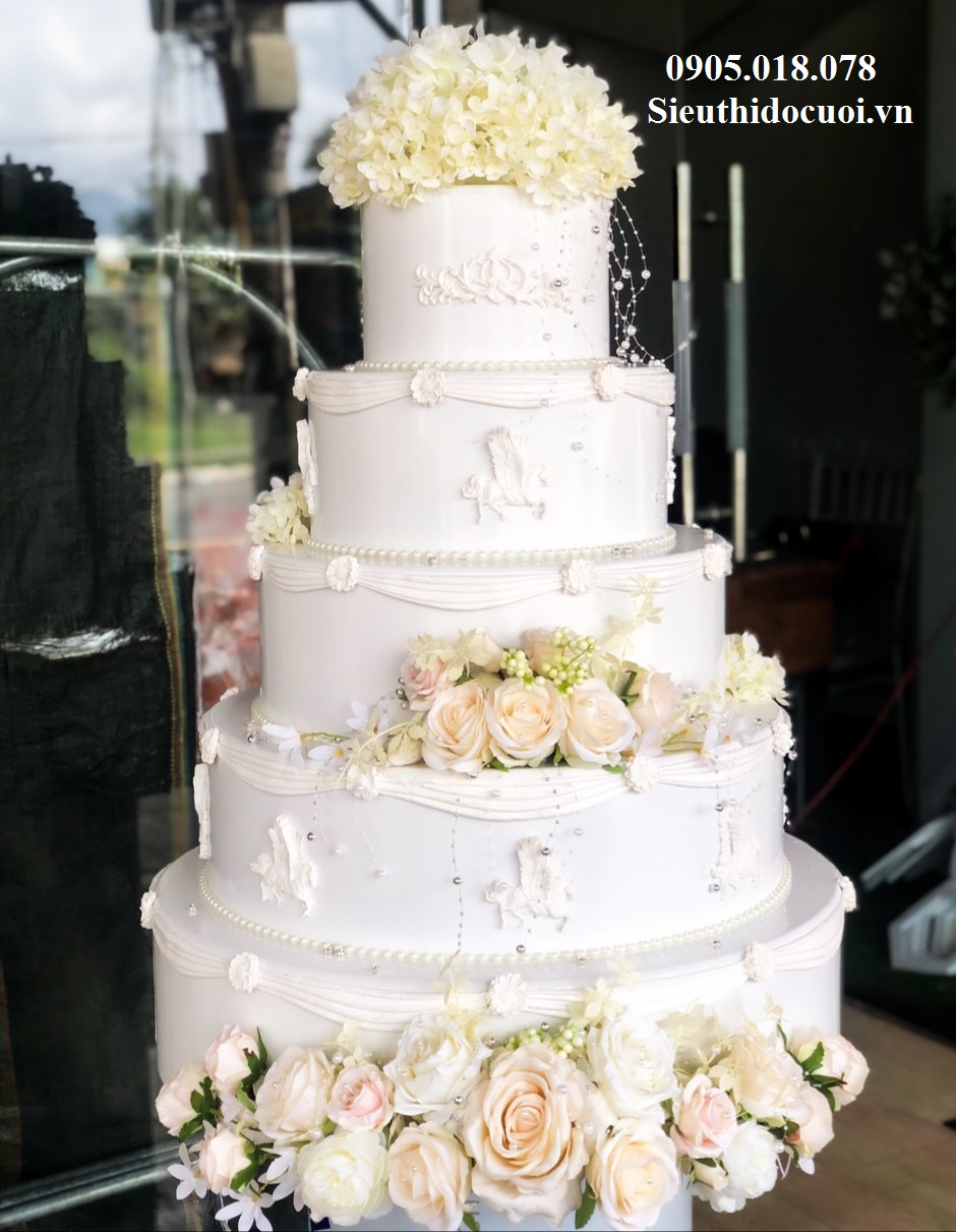 Bánh kem giả Bánh kem giả