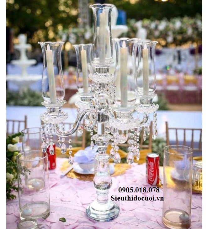 Chân nến trong suốt Chân nến trong suốt