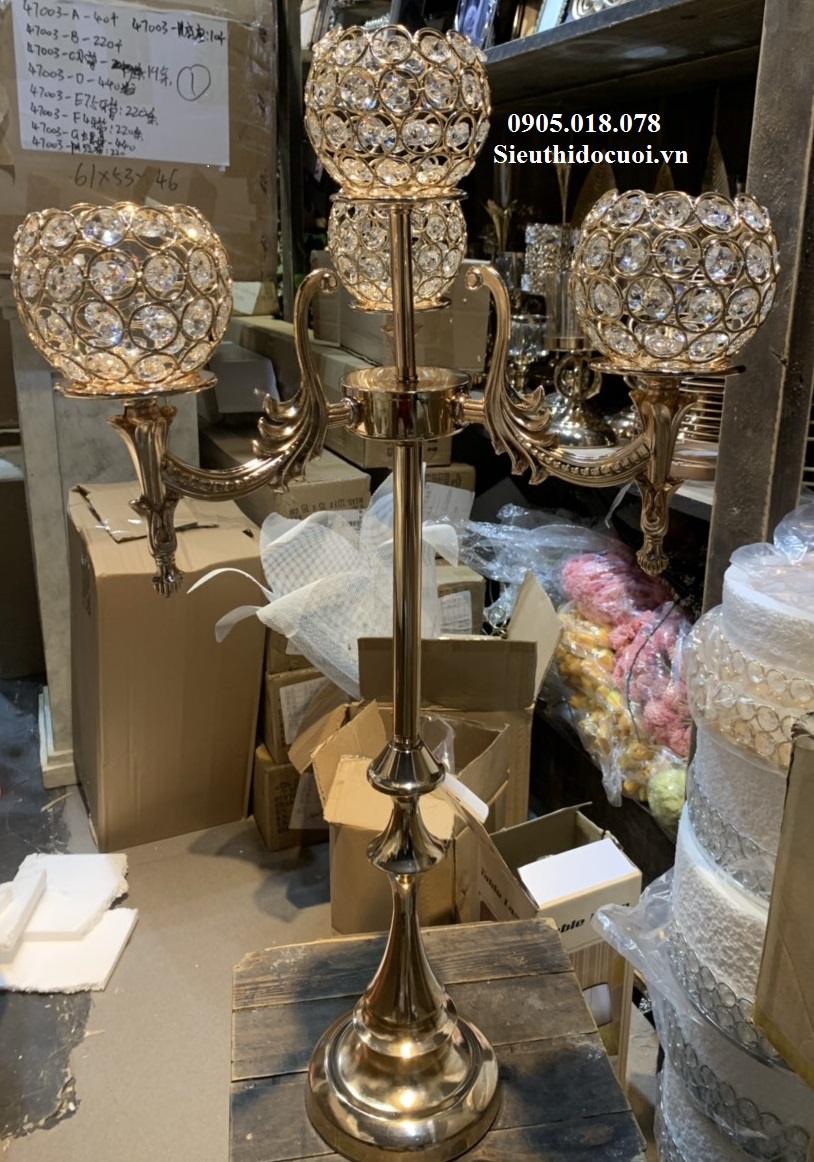 Chân nến, trụ nến Chân nến, trụ nến