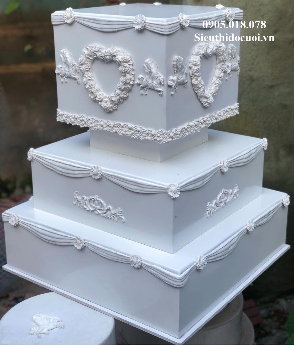 Bánh kem giả Bánh kem giả