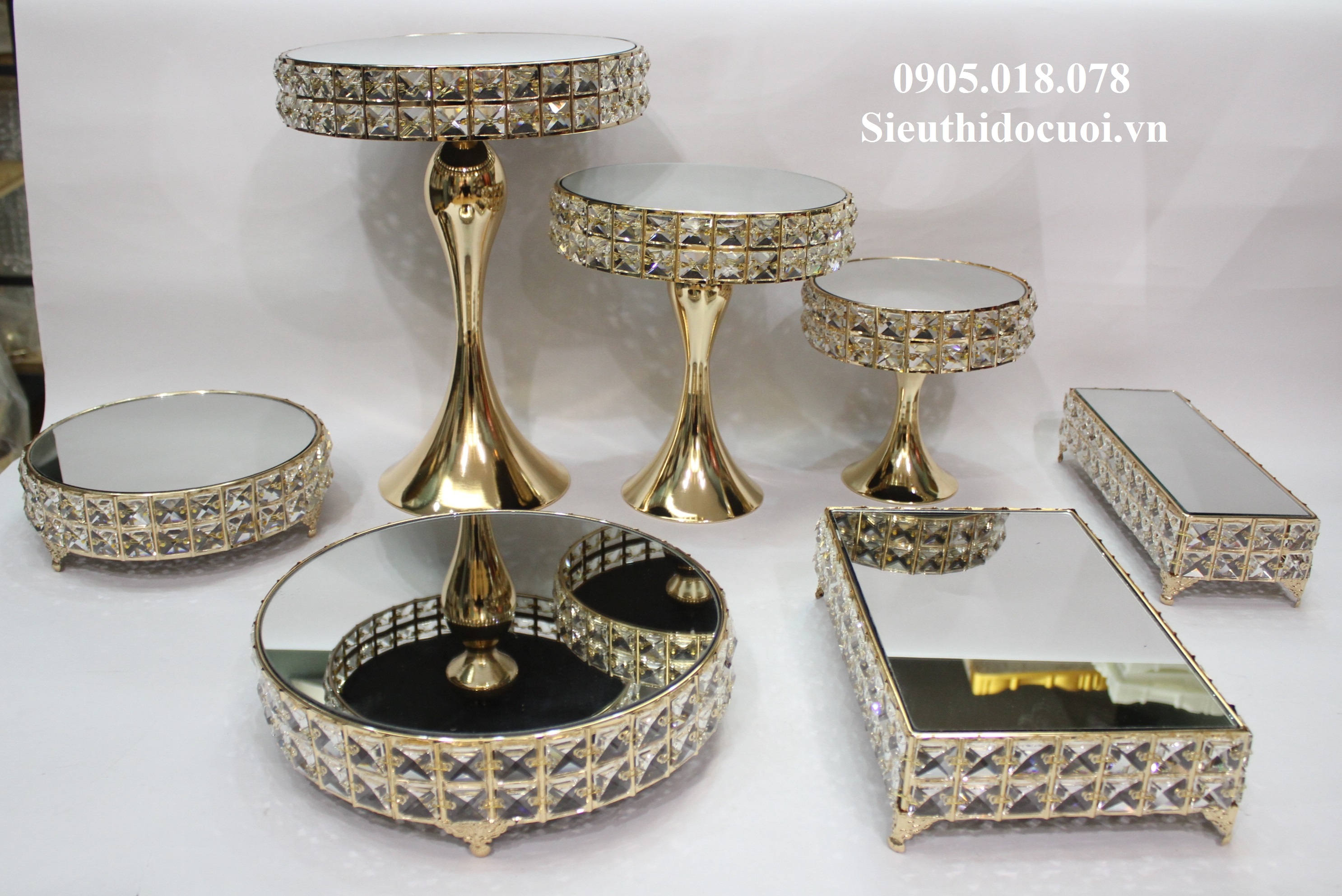 Khay bánh, kệ bánh, giá để bánh, chân bánh kem Khay bánh, kệ bánh, giá để bánh, chân bánh kem