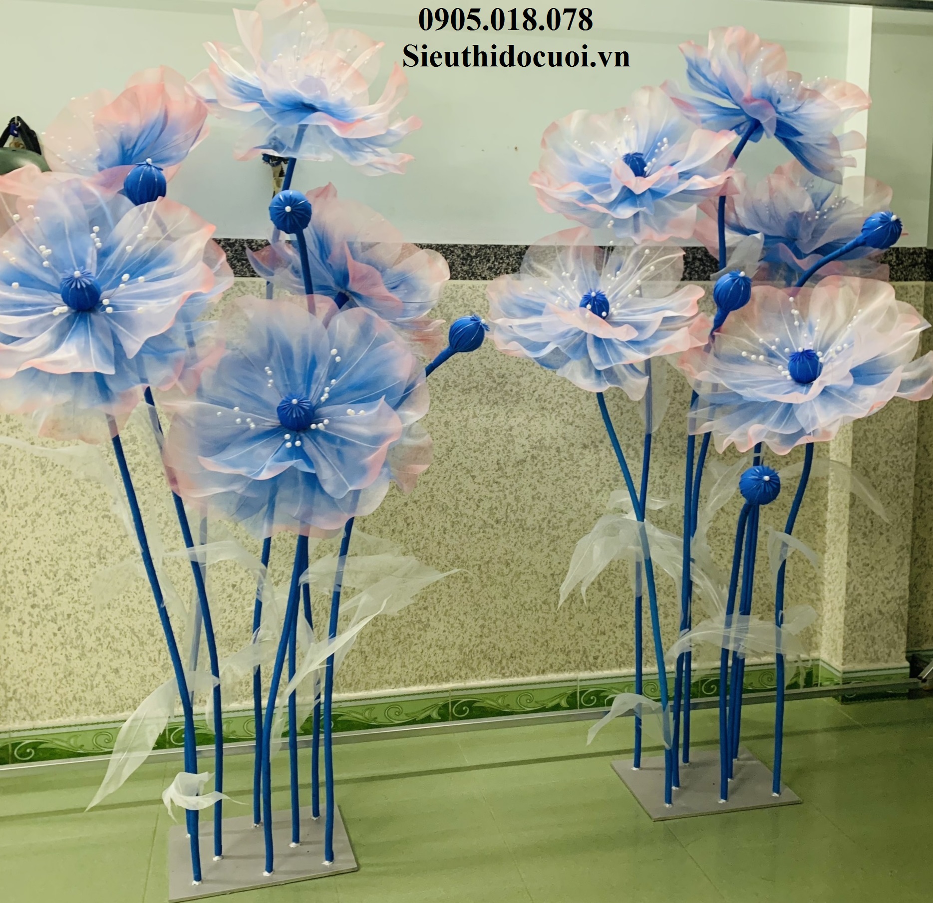 Hoa trang trí sân khấu, lối đi sân khấu Hoa trang trí sân khấu, lối đi sân khấu