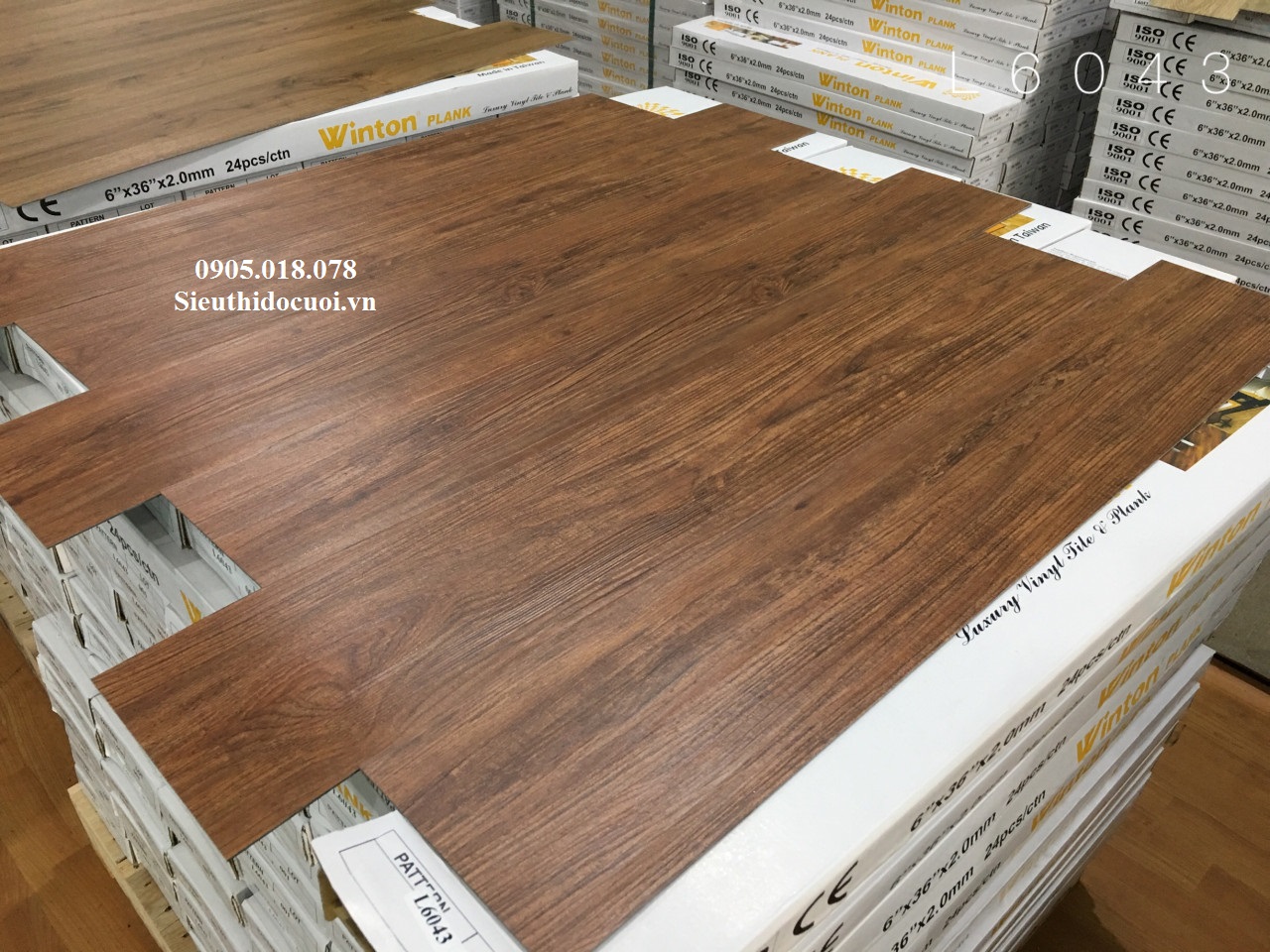 Sàn nhựa dán keo Sàn nhựa dán keo