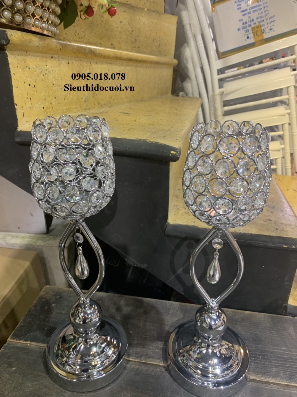 Chân nến pha lê trang trí tông màu vàng Chân nến pha lê trang trí tông màu vàng