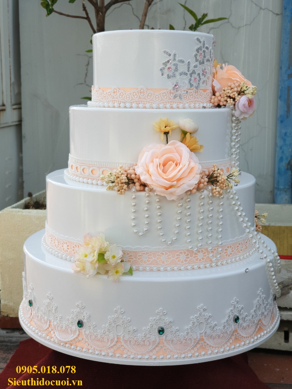 Bánh kem 4 tầng, Thùng tiền 4 tầng Bánh kem 4 tầng, Thùng tiền 4 tầng