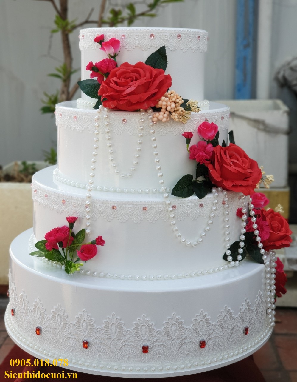 Bánh kem 4 tầng, Thùng tiền 4 tầng Bánh kem 4 tầng, Thùng tiền 4 tầng