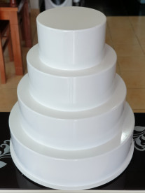 Bánh kem 4 tầng Bánh kem 4 tầng