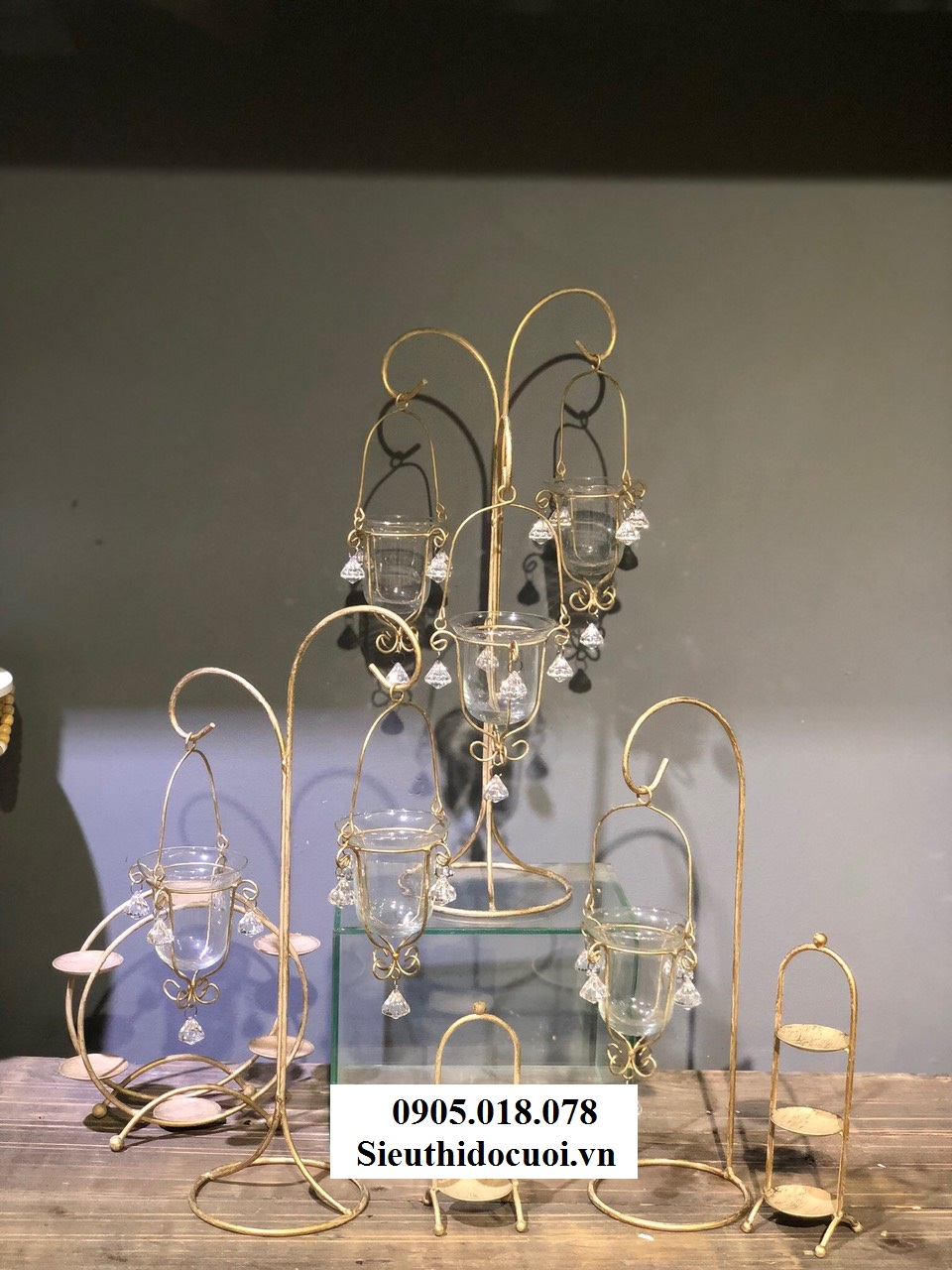 Chân nến kim loại giá rẻ Chân nến kim loại giá rẻ