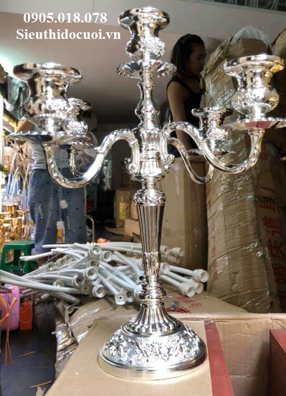 Trụ nến, chân nến