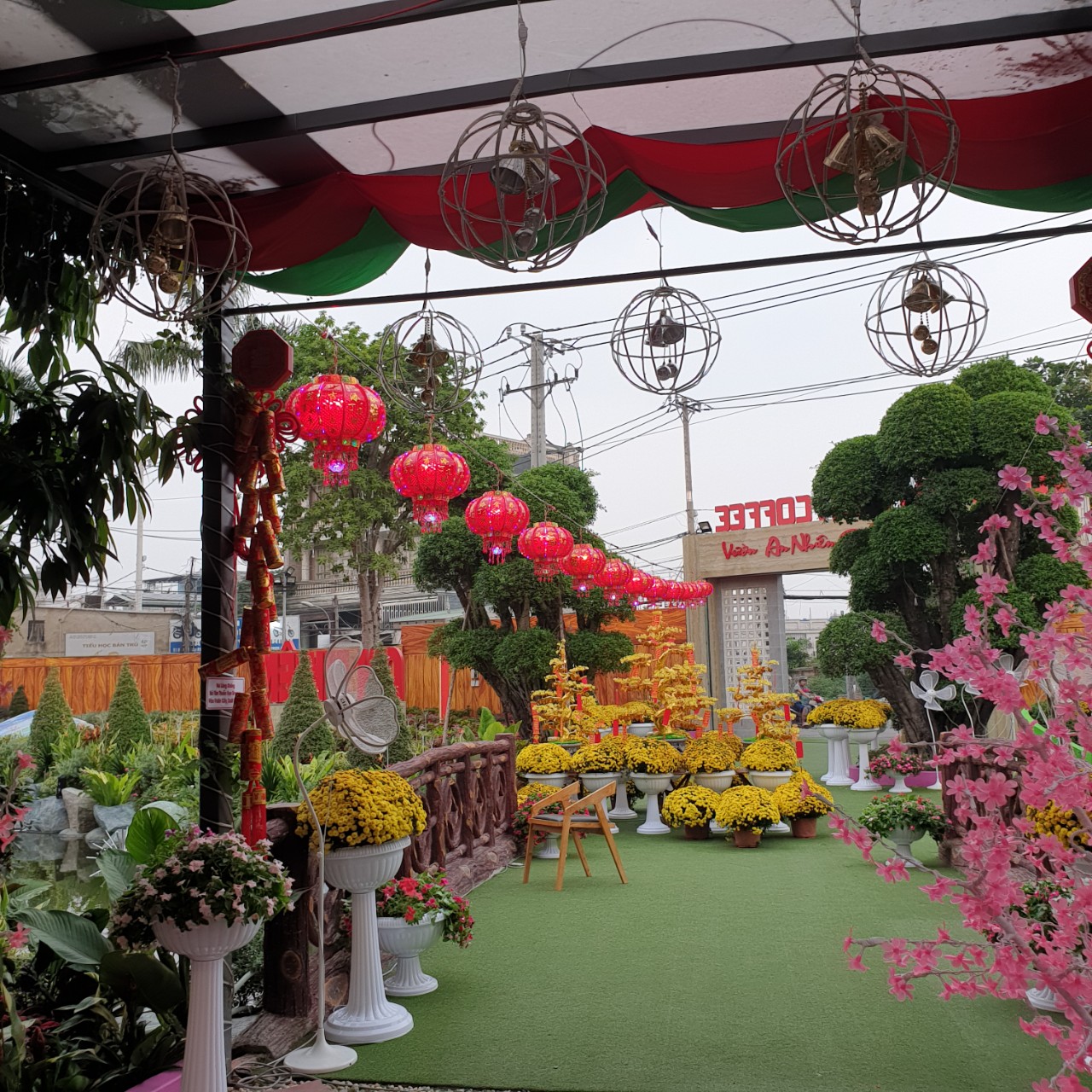 Lồng đèn trang trí Lồng đèn trang trí