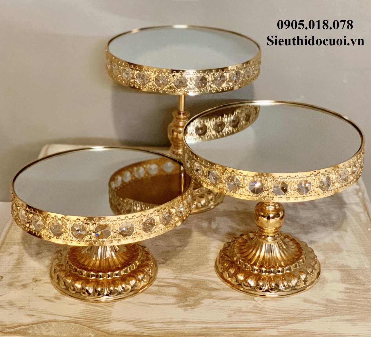 Khay bánh, kệ bánh, giá để bánh, chân bánh kem Khay bánh, kệ bánh, giá để bánh, chân bánh kem