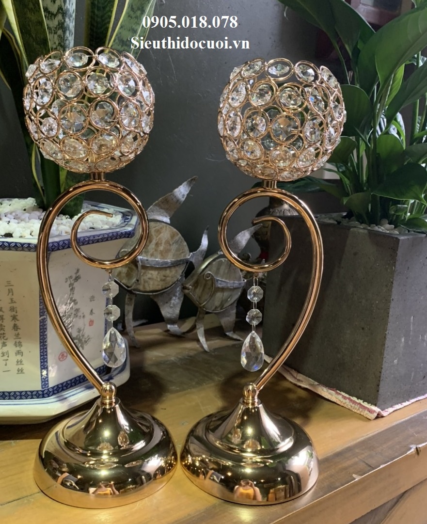 Trụ nến, chân nến Trụ nến, chân nến