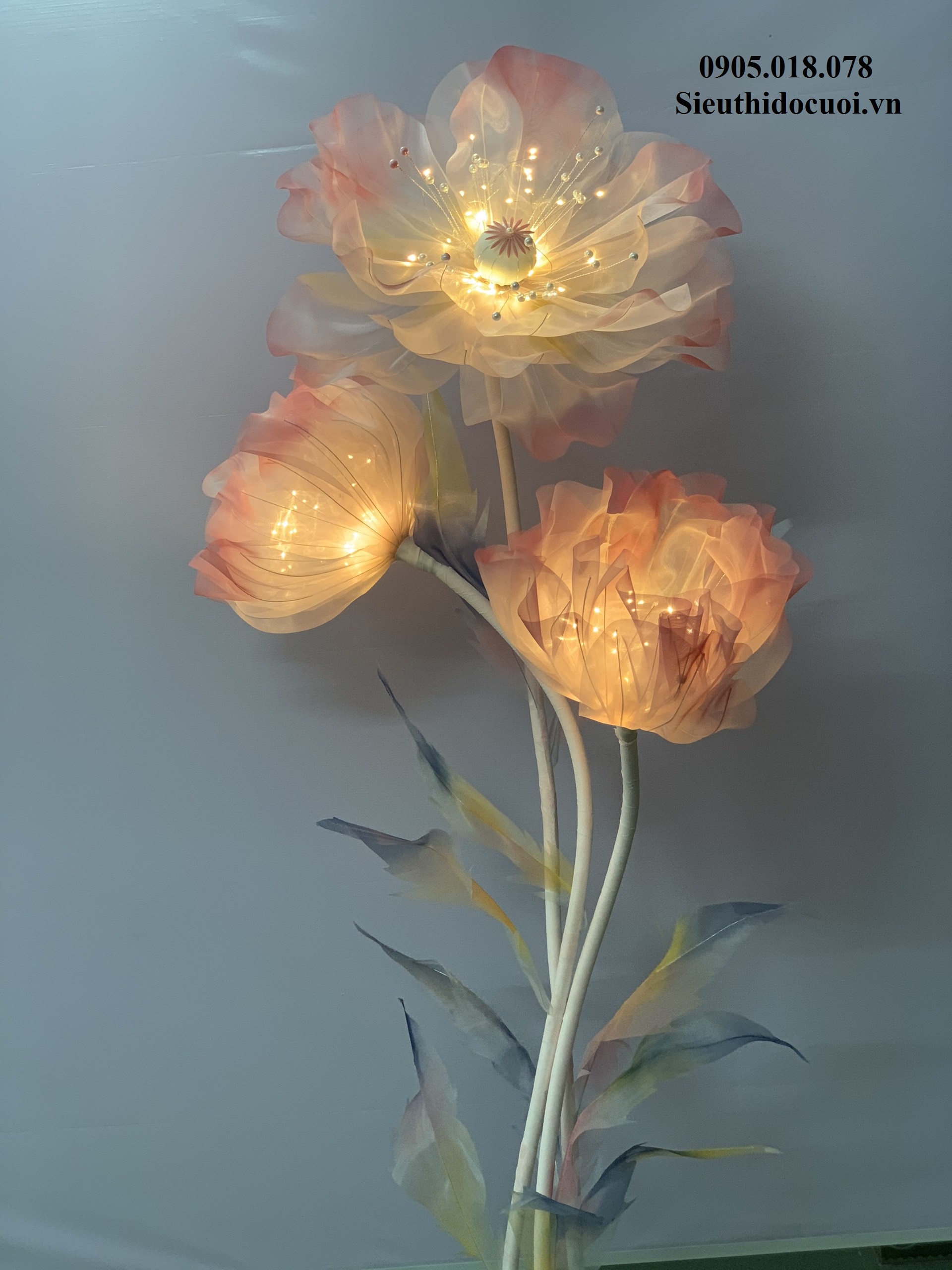 Hoa trang trí sân khấu, lối đi sân khấu Hoa trang trí sân khấu, lối đi sân khấu