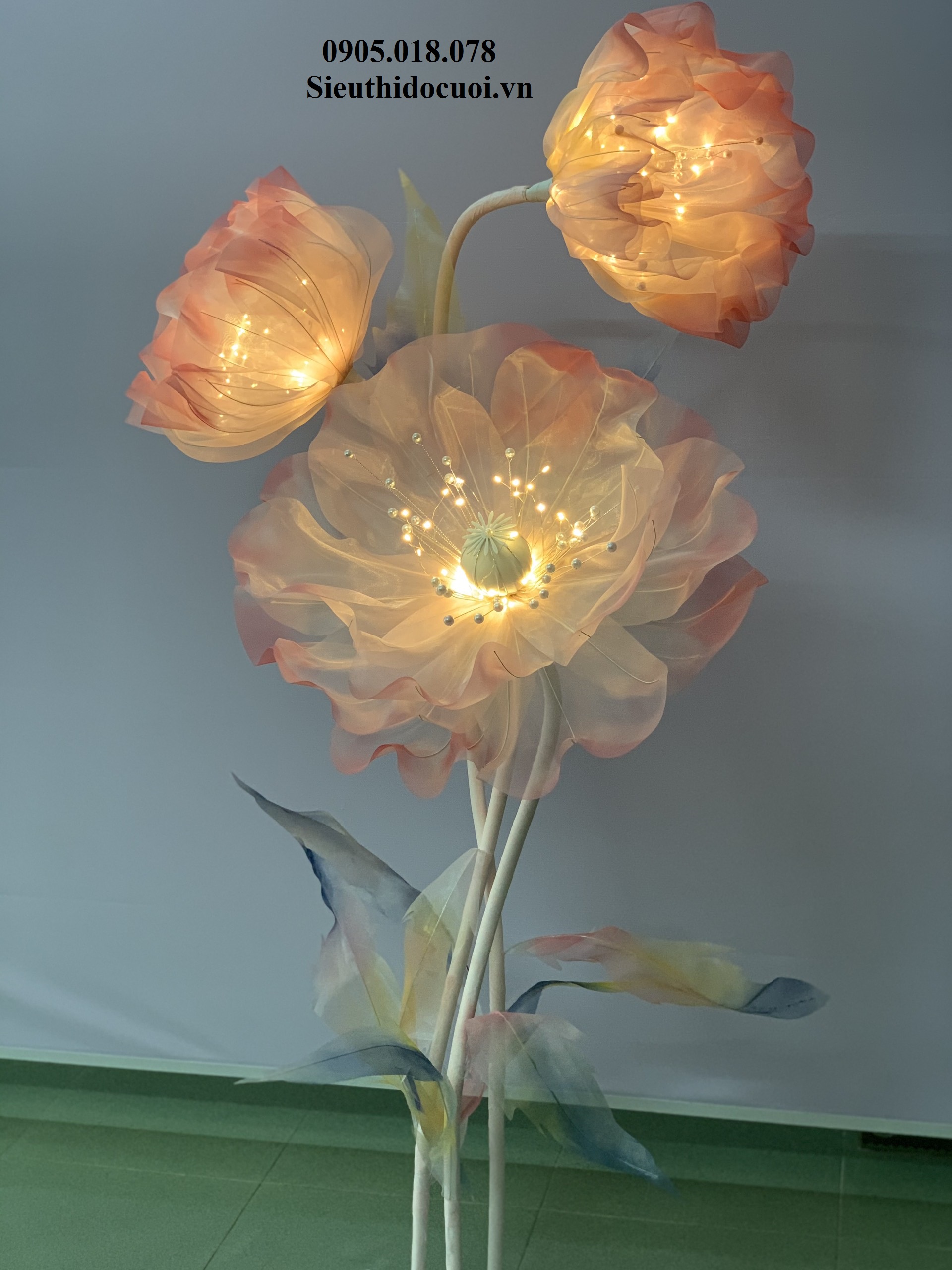 Hoa trang trí sân khấu, lối đi sân khấu Hoa trang trí sân khấu, lối đi sân khấu