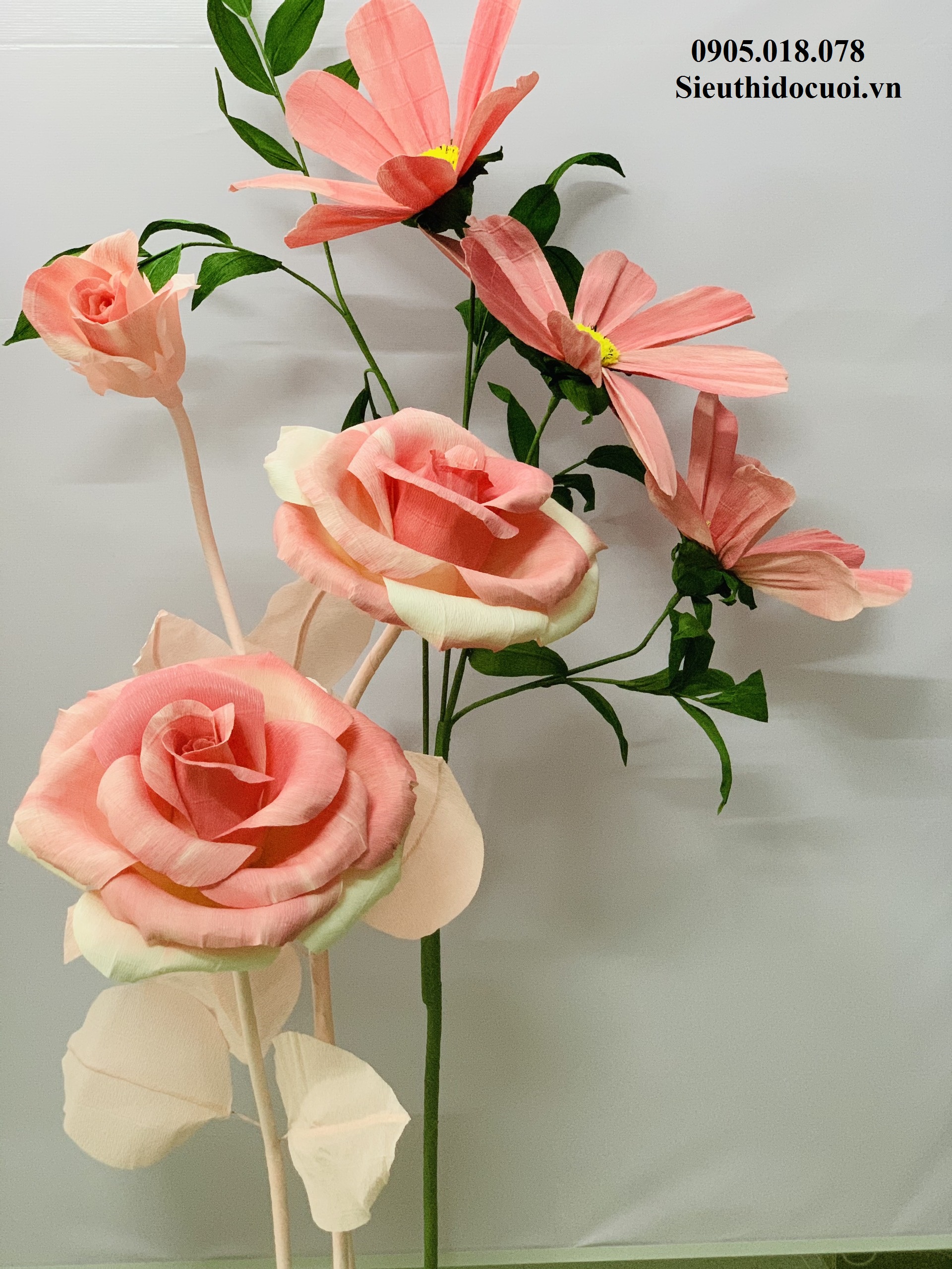 Hoa trang trí sân khấu, lối đi sân khấu Hoa trang trí sân khấu, lối đi sân khấu